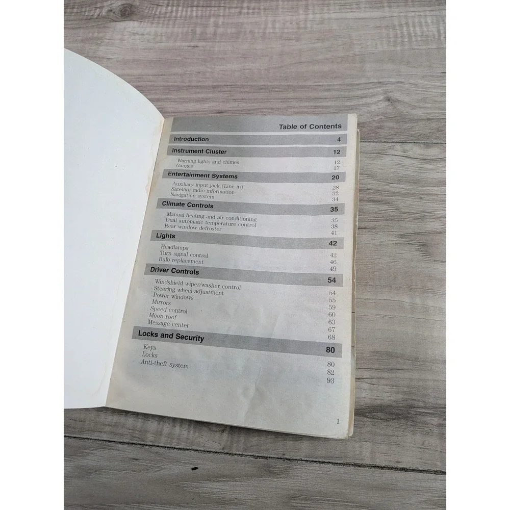 2008 Ford Escape Owners Manual OEM With Black Case